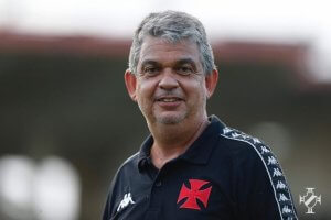 Carlos Brazil pode voltar ao Vasco