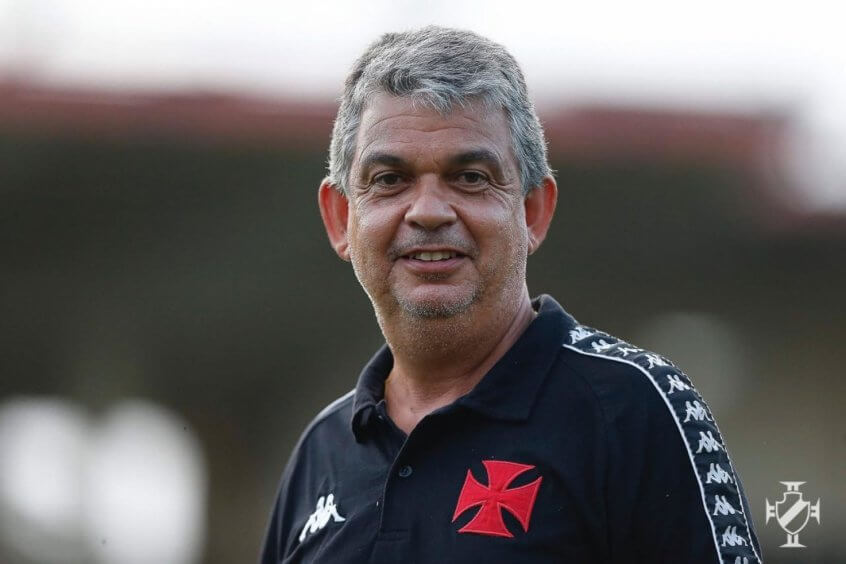 Carlos Brazil pode voltar ao Vasco