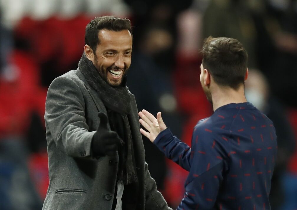 Em dia de Champions, Nenê é convidado de honra do PSG e ganha cumprimento especial de Messi