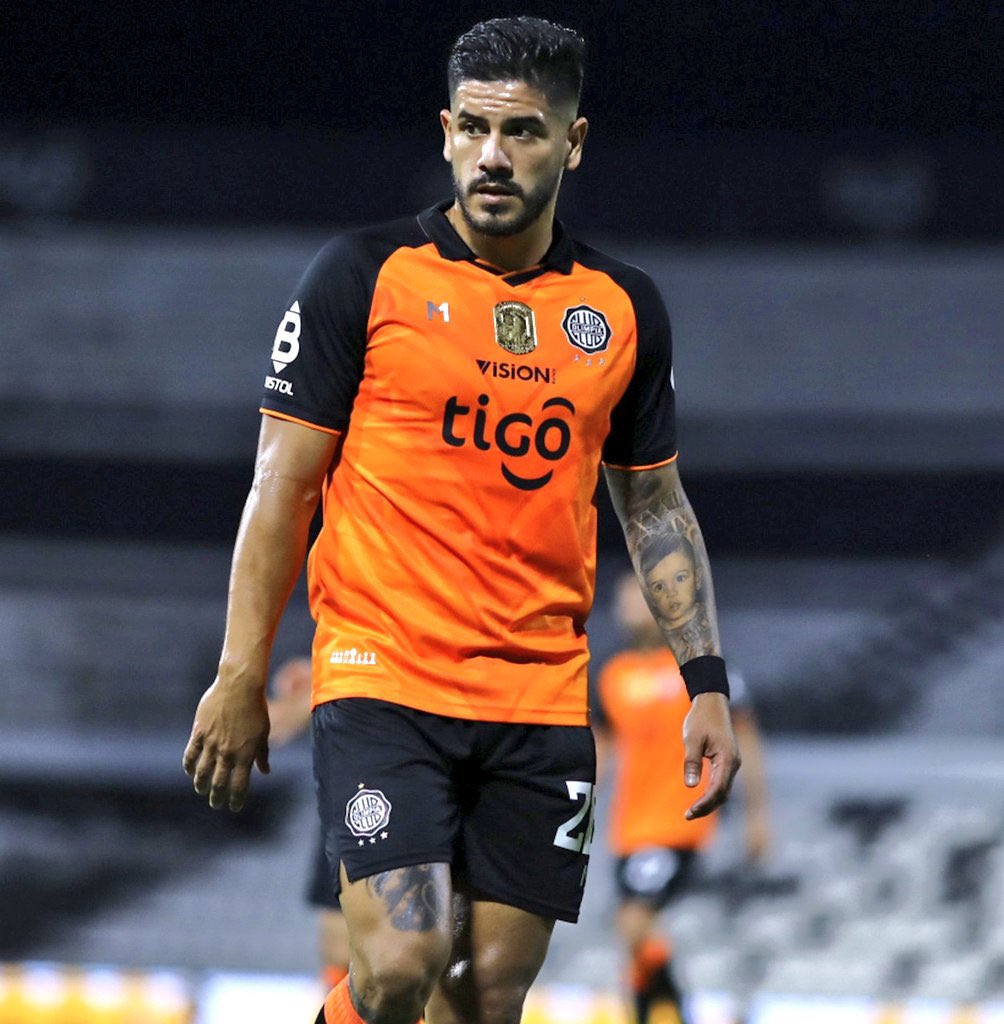 Atacante Paraguaio está na mira do Vasco