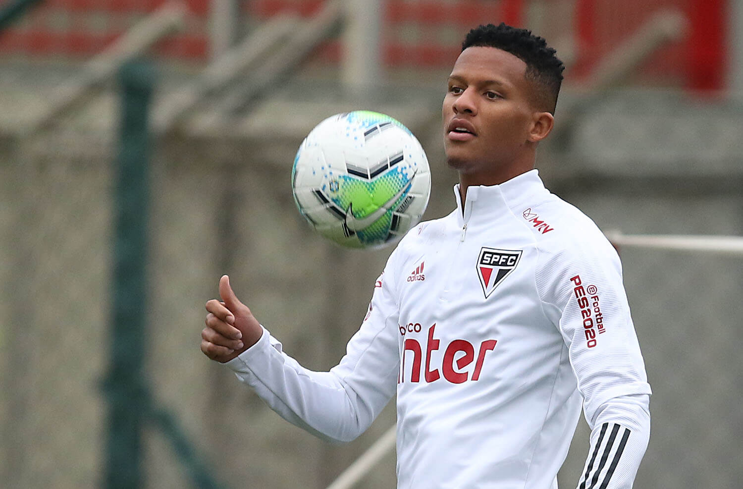 Staff de Rodrigo Freitas recusa Vasco e quebra interesse do clube por duas vezes