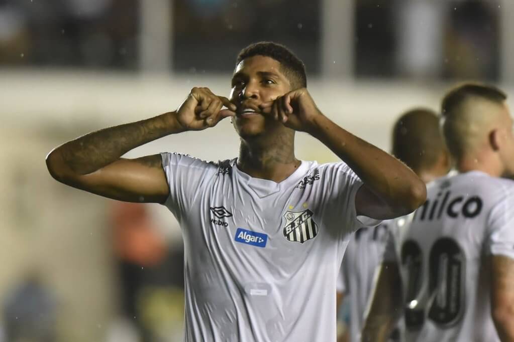 Vasco tem interesse em atacante do Santos