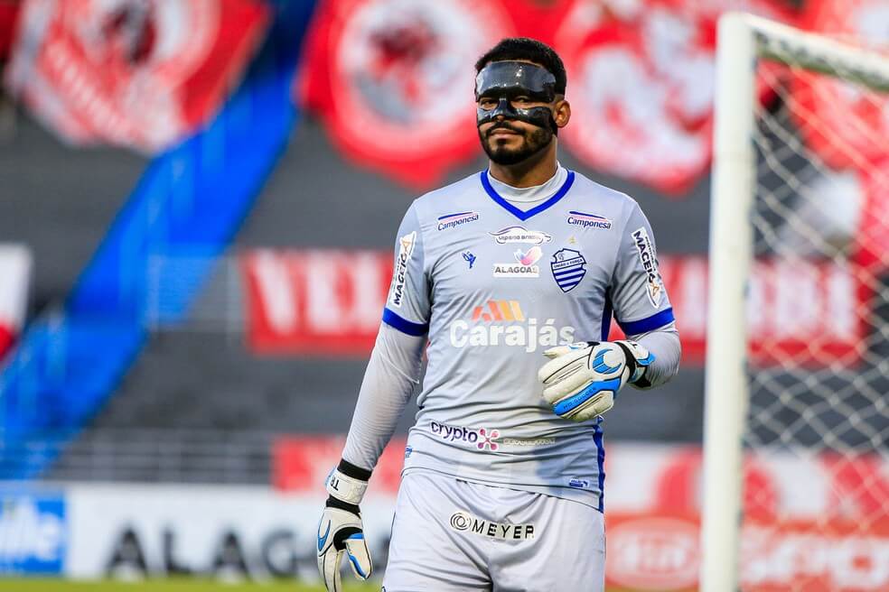 Vasco tem interesse no goleiro Thiago Rodrigues, ex-CSA