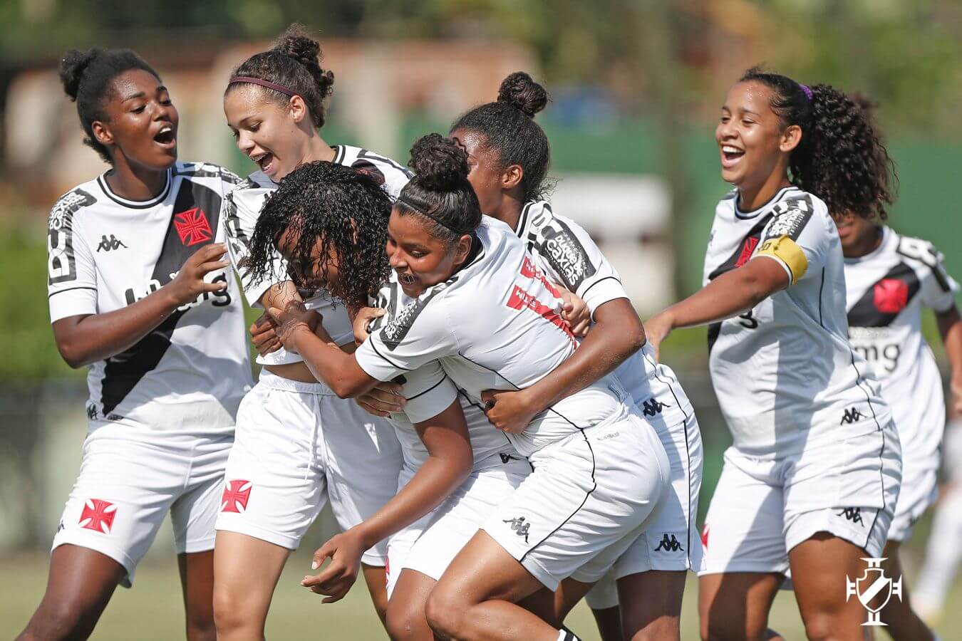 Vasco vence no futebol feminino Sub-18