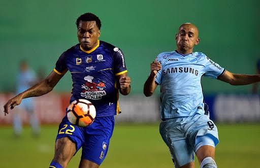 Jornalista equatoriano afirma que zagueiro Luís Cangá é o novo reforço do Vasco