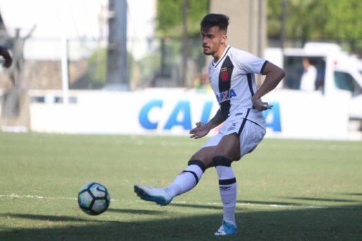 Ex-Vasco, Bruno Cosendey acerta com clube do Vietnã