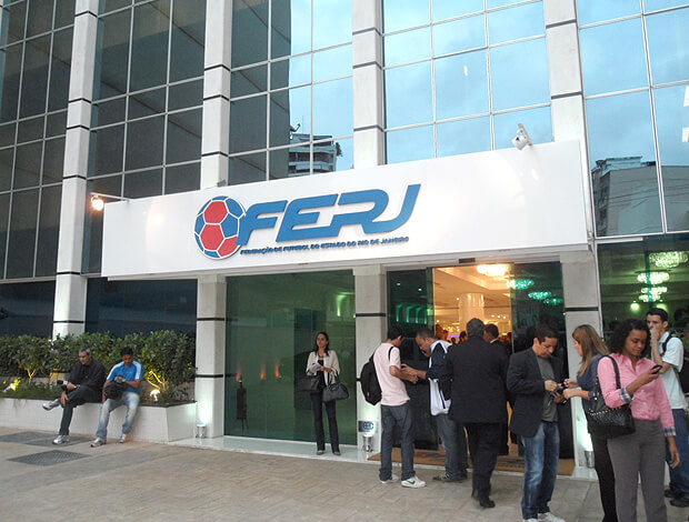 Globo ainda negocia transmissão do Carioca com a FFERJ