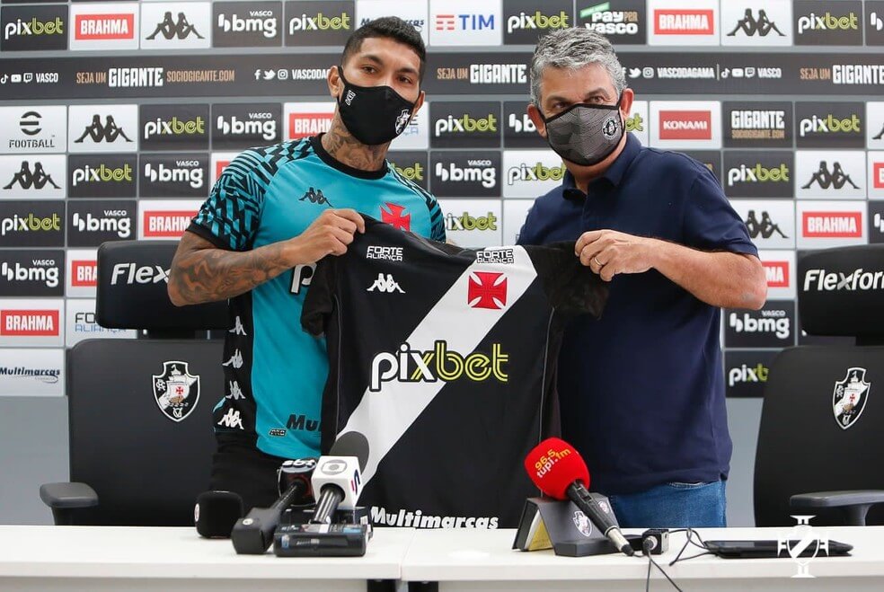 Yuri revela inspiração em Guiñazu: “Espero fazer o mesmo que ele com essa camisa”