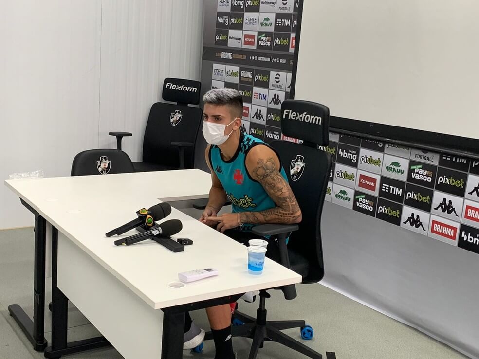 Gabriel Pec sobre golaço: “Acho que esse foi o gol mais bonito da minha vida”