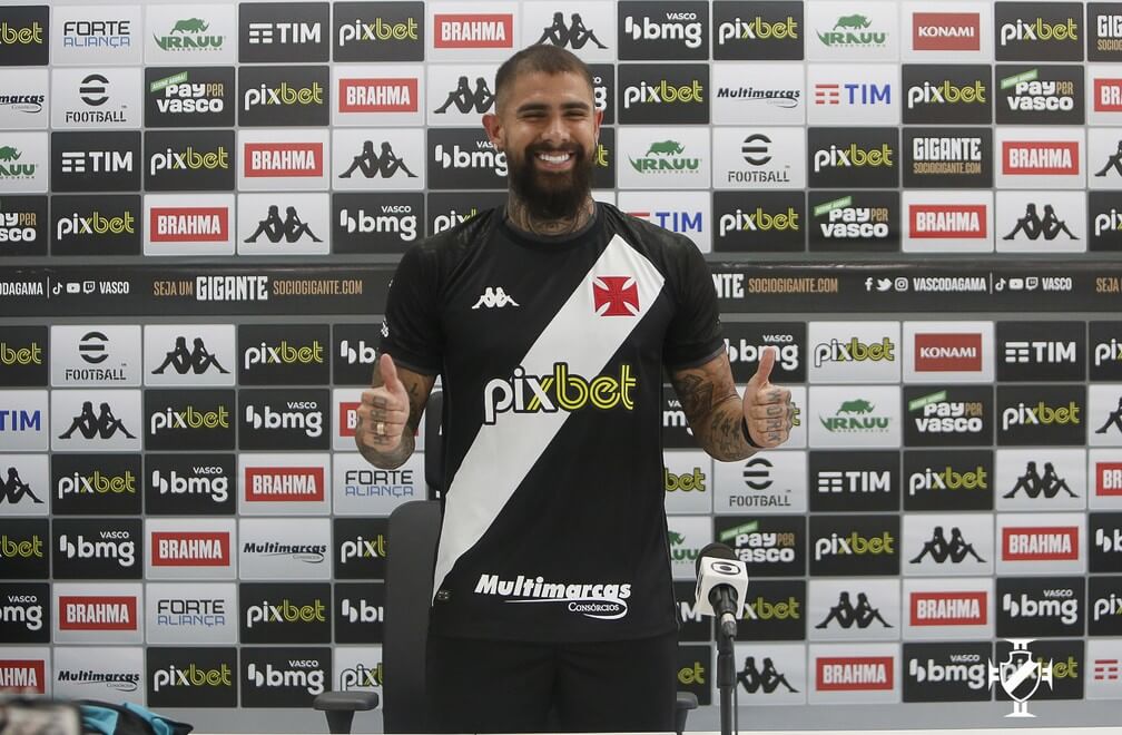 Quintero, novo reforço do Vasco, é apresentado oficialmente e diz: “É um clube gigante no Brasil, na américa e no mundo”