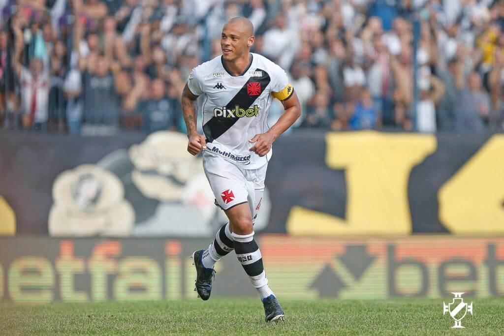 Vasco quebra sequência negativa de 15 partidas sofrendo gols; Ulisses e Conceição acertaram todos os passes no jogo