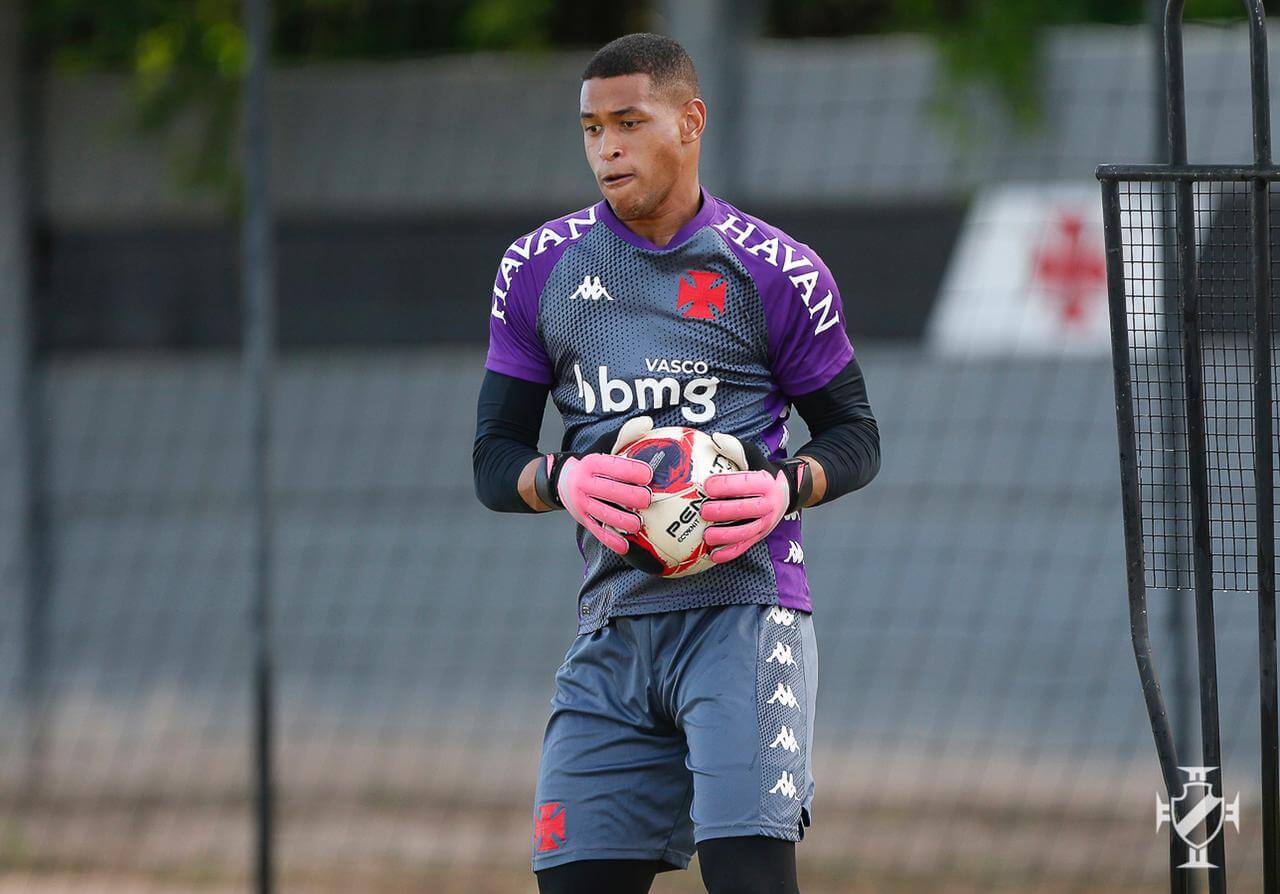 Vendido ao Bragantino, Lucão marca presença em jogo do Vasco contra o Audax; veja foto