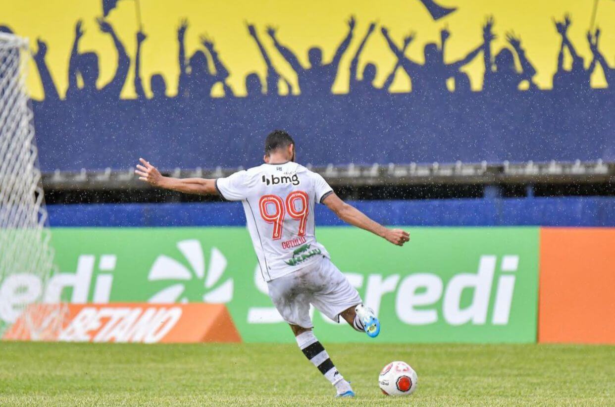 Getúlio estreia bem como titular e aumenta o leque de opções do Vasco