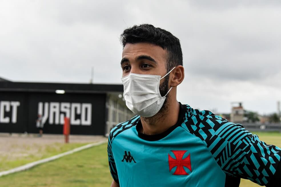 Getúlio fala sobre gols marcados e faz elogios a Raniel