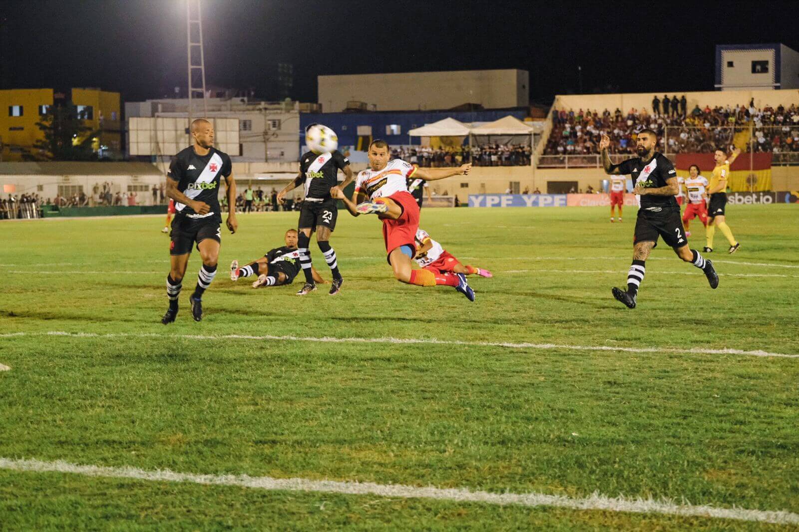 Nos pênaltis, Vasco é eliminado na Copa do Brasil para a Juazeirense