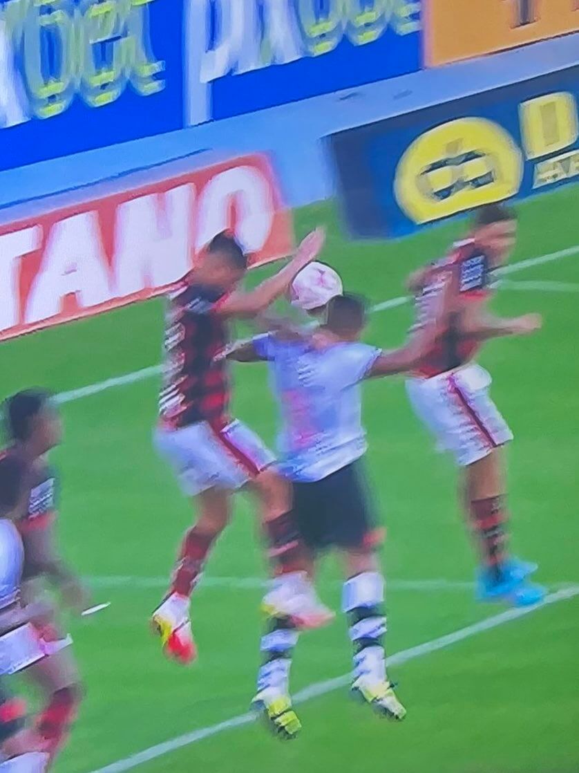 Arbitragem prejudicou o Vasco contra o Flamengo