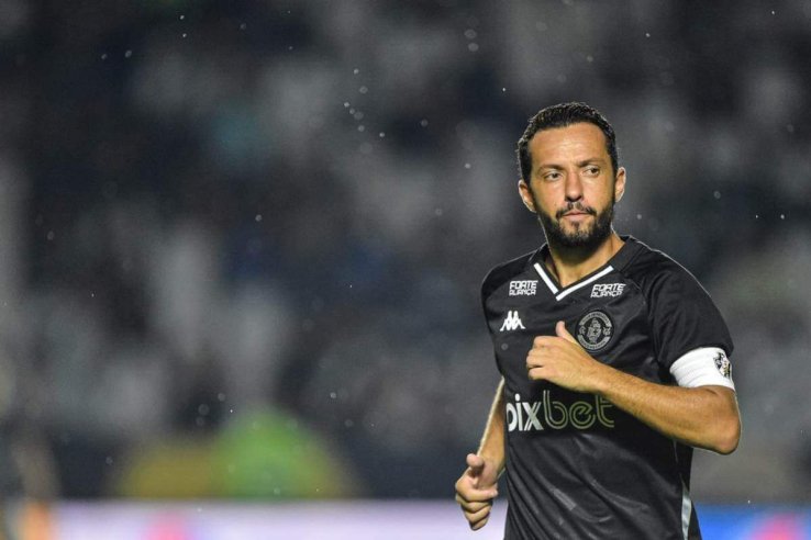 Nenê elogia torcida do Vasco