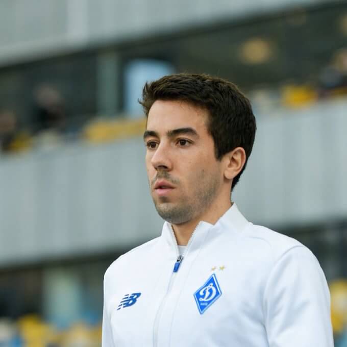 Vasco fica sem resposta de Carlos de Pena e encerra negociação com o atacante