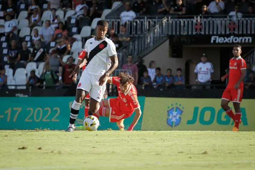 Meia do sub-17 do Vasco fala o segredo para ir bem na Copa do Brasil da categoria