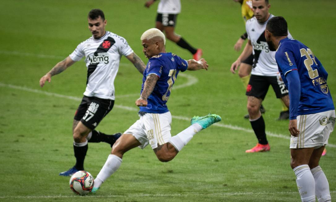 Vasco x Cruzeiro muda de data e terá transmissão da TV Globo