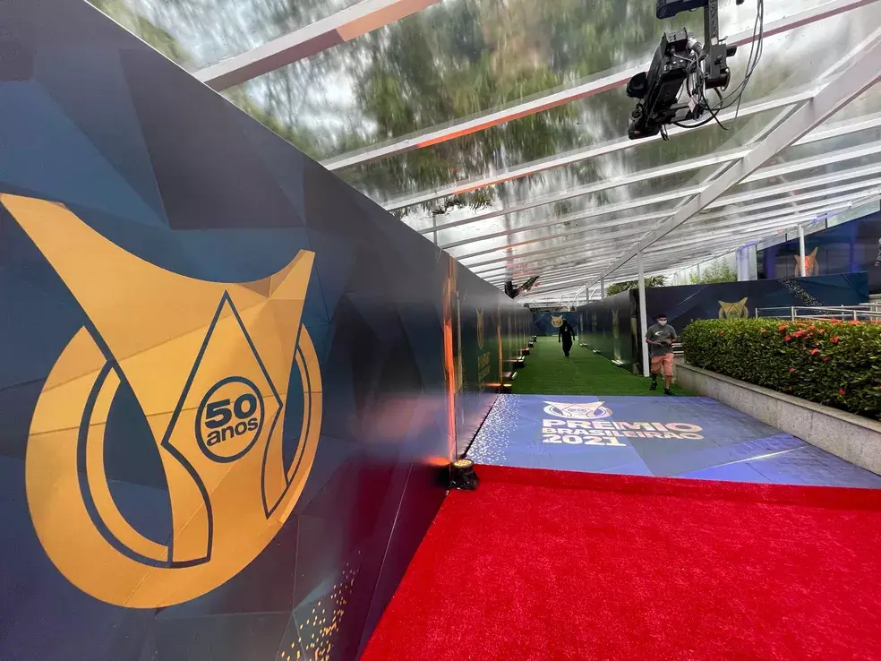 14 clubes da Série A e os clubes da Série B estudam os estatutos da Libra e se reunirão por contraproposta