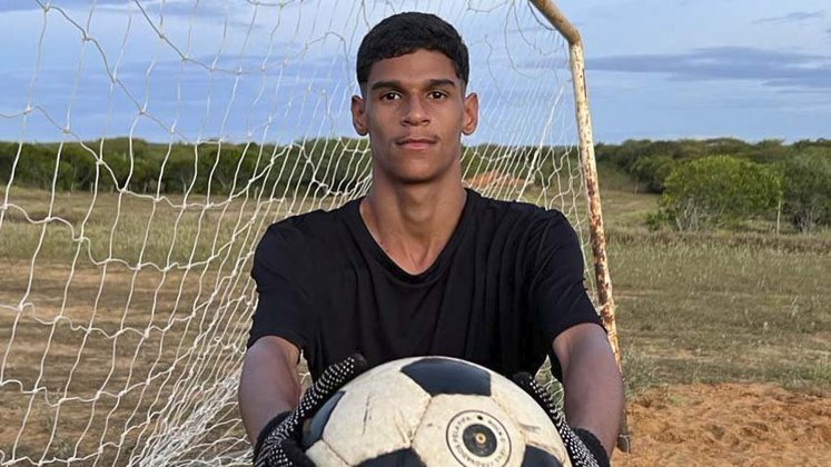 Vascaíno, Luva de Pedreiro reclama que perdeu acesso à conta no TikTok e teve WhatsApp hackeado