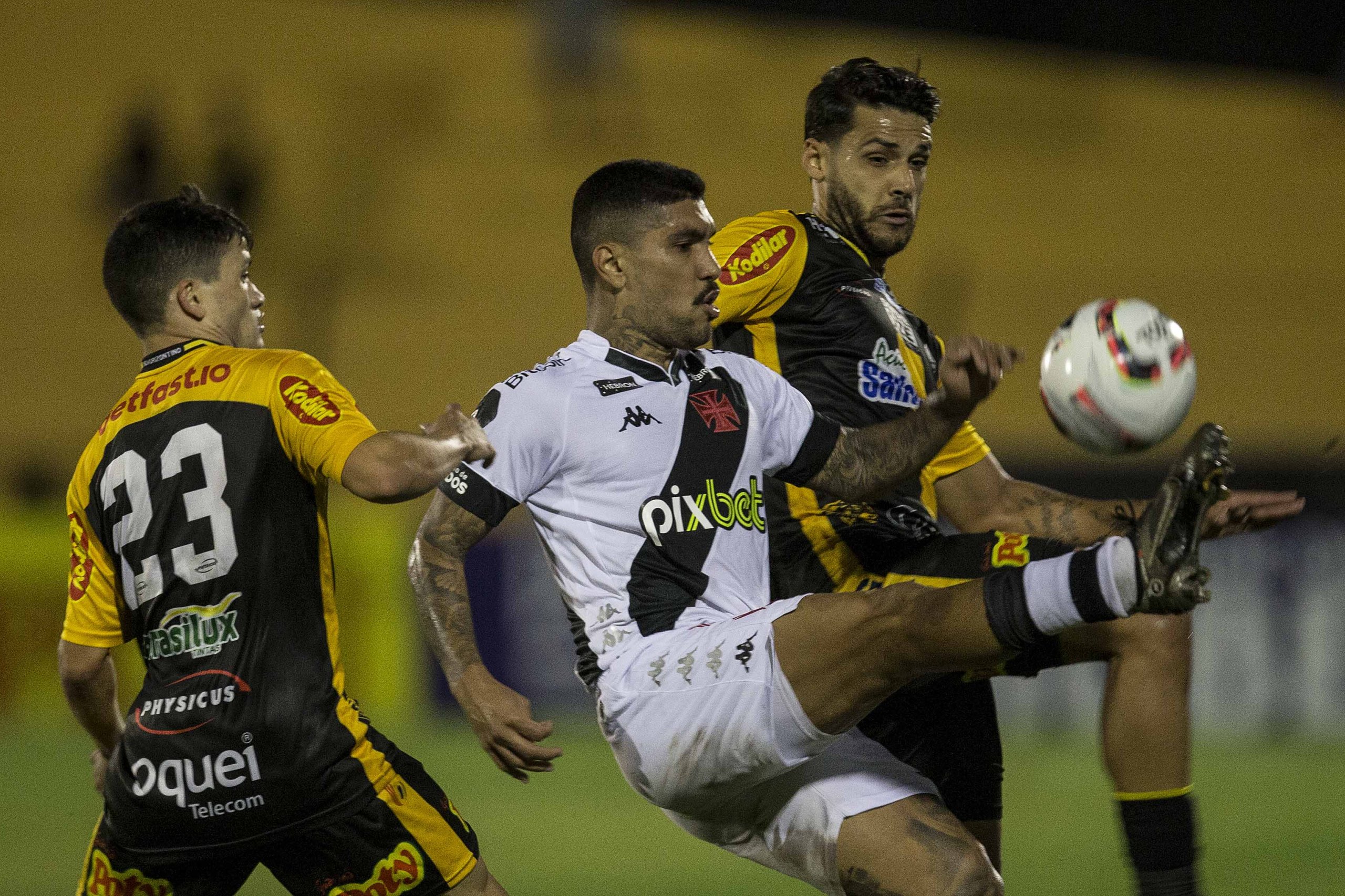 Após derrota, Yuri Lara reconhece: ” Fizemos uma partida muito abaixo”