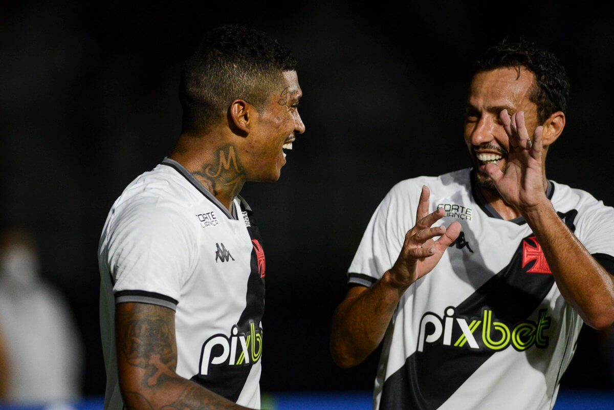 confira a provável escalação do Vasco contra o Grêmio