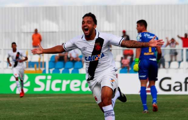 Atacante goleador na base do Vasco deseja retornar ao Cruzmaltino