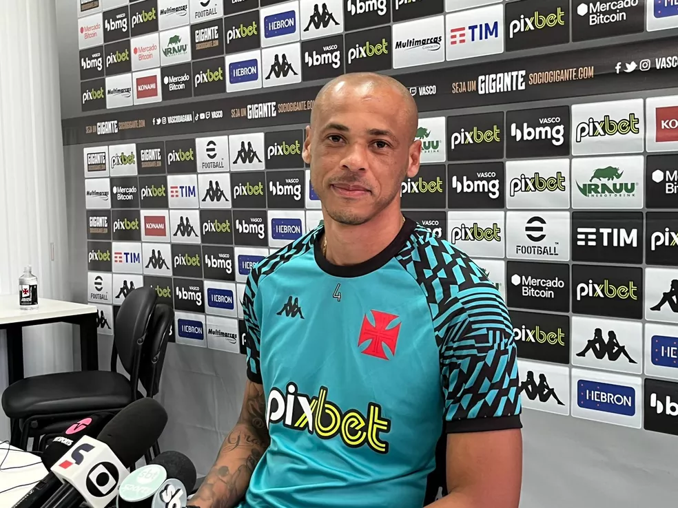 Anderson Conceição comenta saída de Maurício