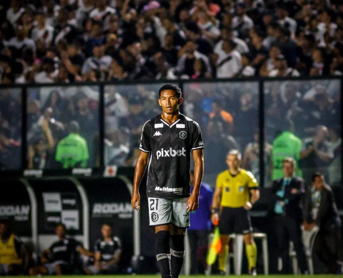 Gostou do que viu! 777 Partners tem interesse em comprar Eguinaldo, destaque da base