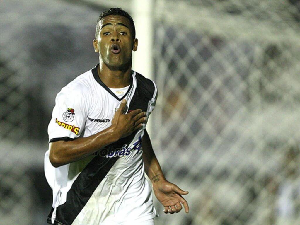 Alex Teixeira é o novo reforço do Vasco