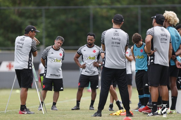Confira quem assume o comando do Vasco após queda de Maurício Souza