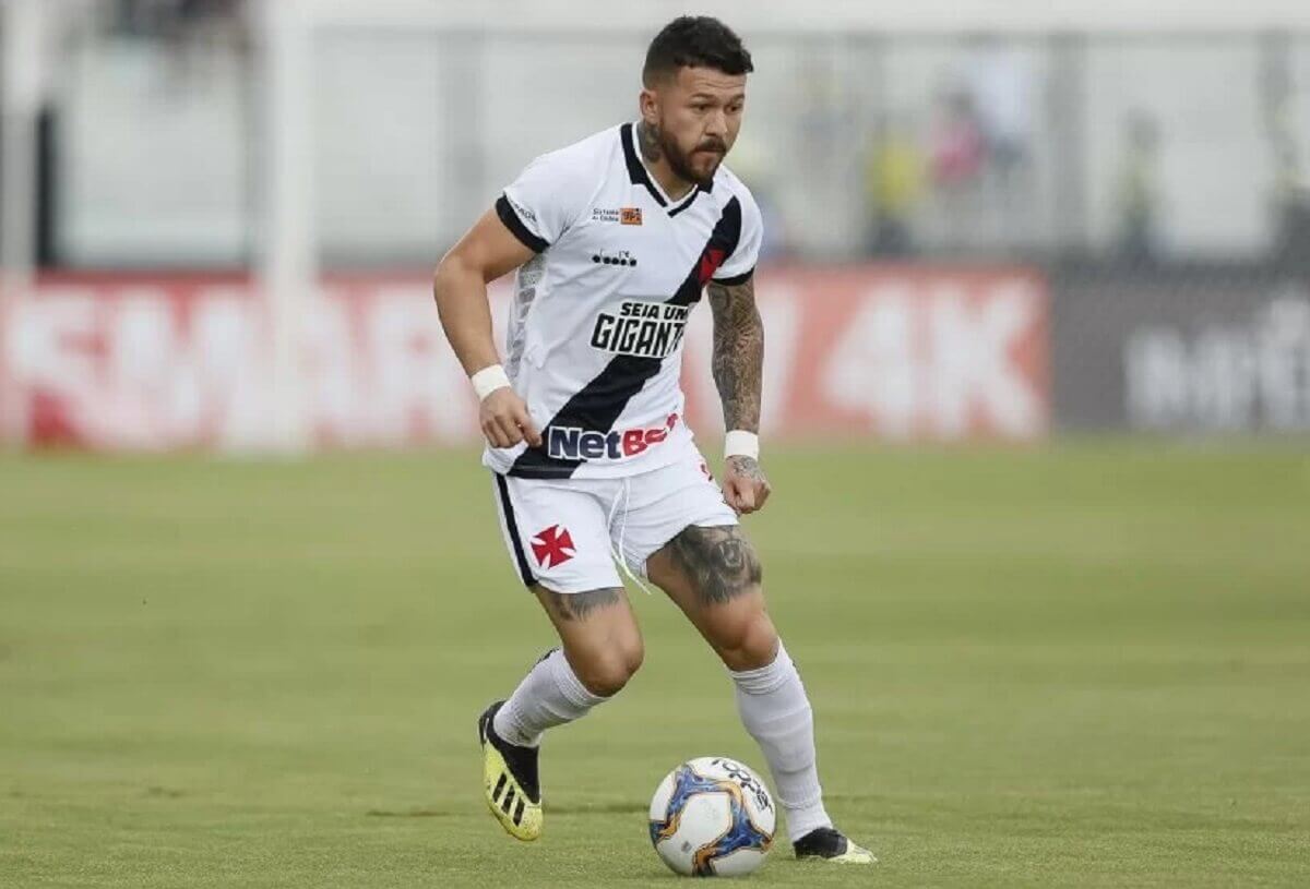 Rossi faz publicação enigmática e anima torcedores do Vasco