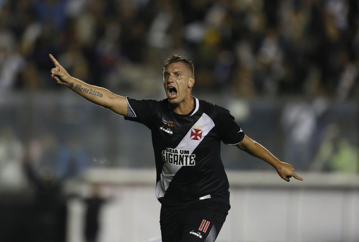Vasco paga dívida milionária com Maxi López e terá que pagar também a Gustavo Torres