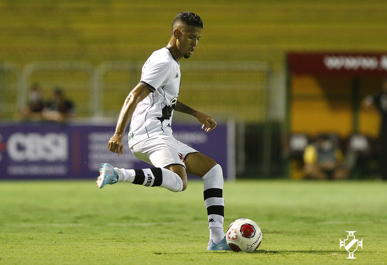 Negociação avança e Weverton está perto de fechar com o Internacional