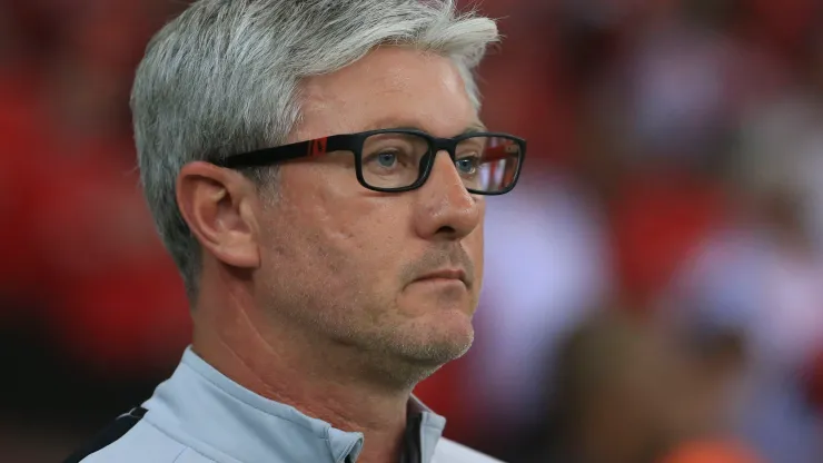 Vasco define alvos e Odair Hellman é o preferido em lista com Renato Gaúcho