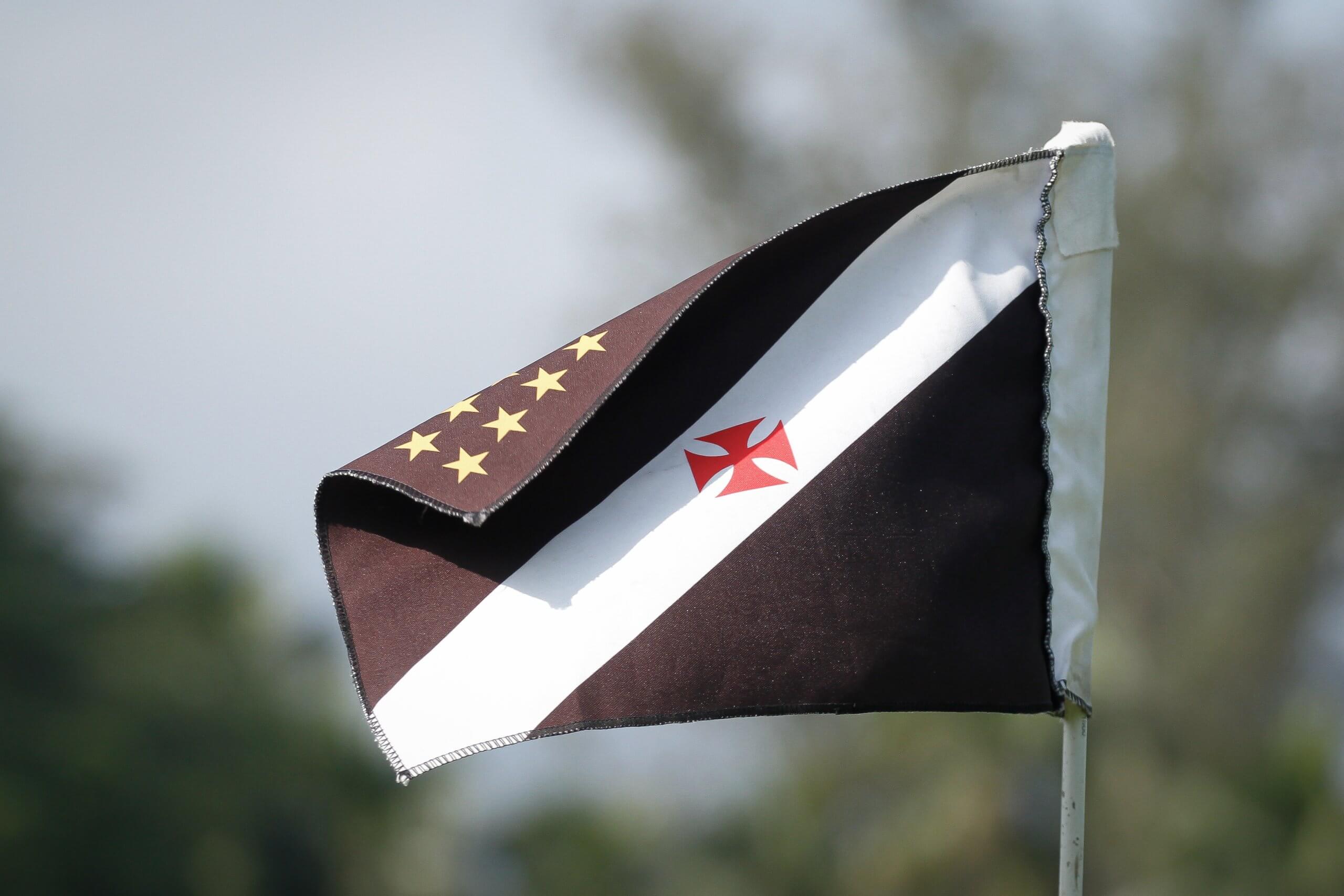 Paulo Victor é apresentado e se declara ao Vasco