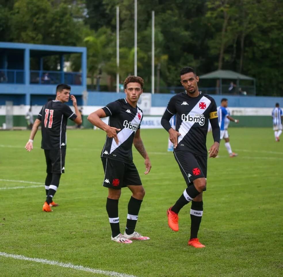 Botafogo contrata revelação do Vasco
