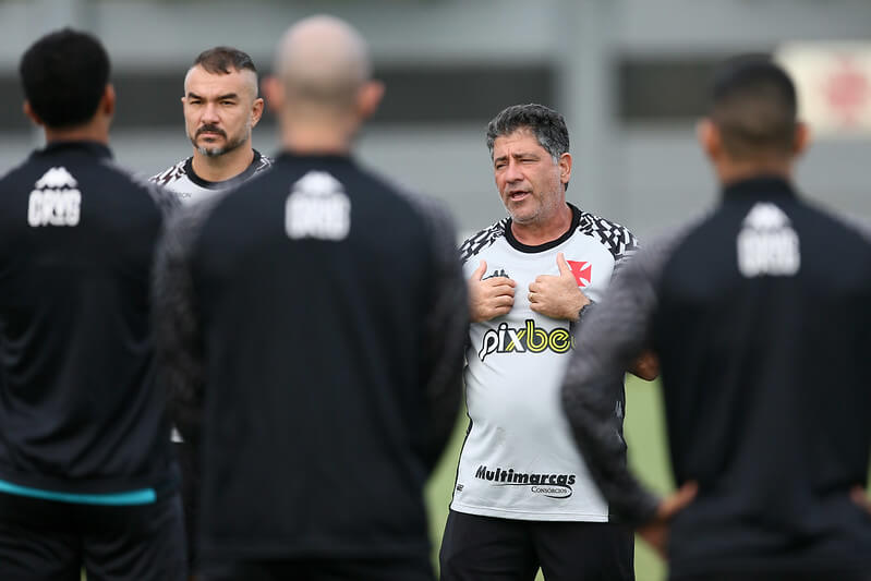 Vasco pode ter até dois desfalques importantes contra o Brusque
