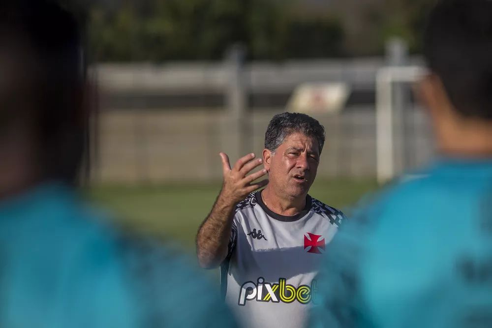 Vasco terá 10 dias para se reorganizar na Série B