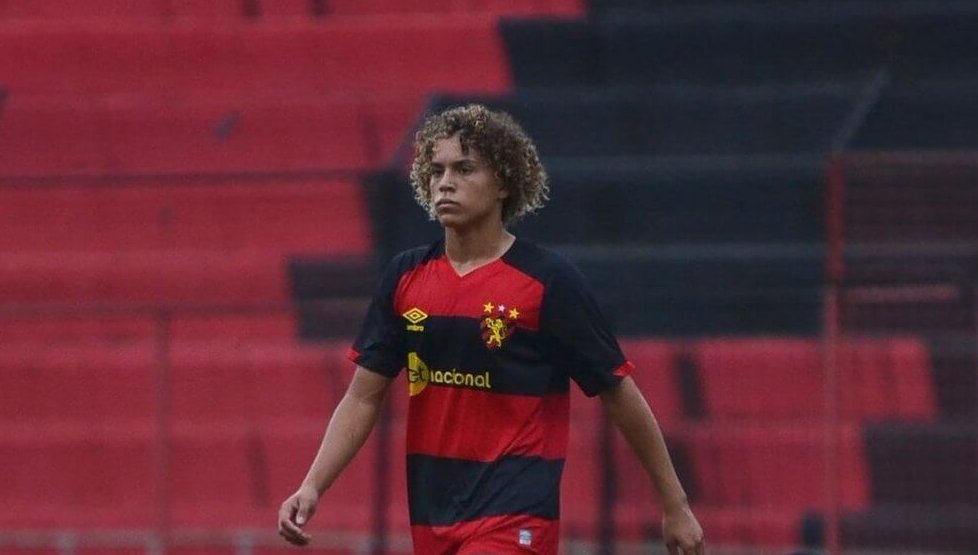 Vasco quer contratar Lukas Zuccarello, joia do Sport