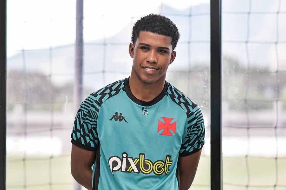 Paulo Bracks fala sobre possível proposta milionária por Andrey Santos